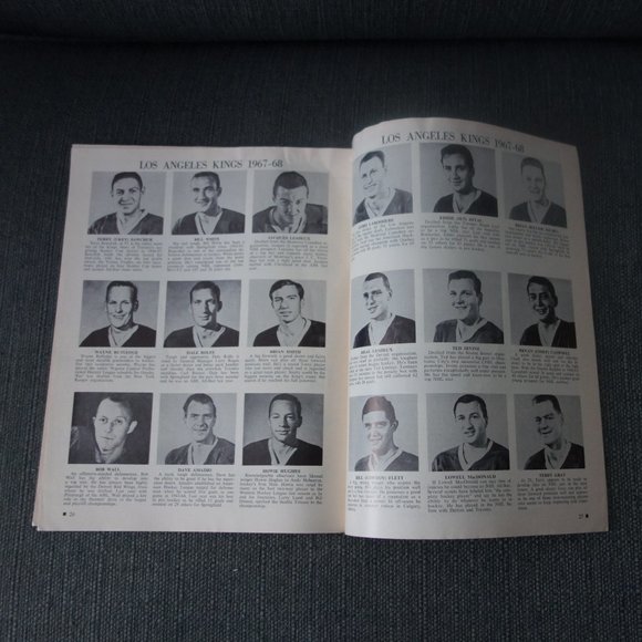 Vintage Kings vs Seals Sports Arena Nov 22 1967 Program - Picture 8 of 14